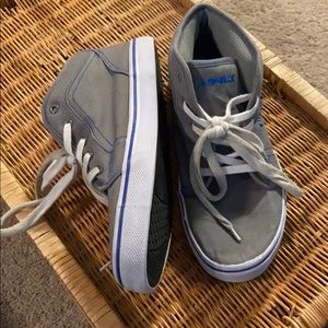 Airwalk Grey Size 6 boys/young men